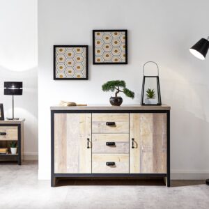GFW Boston 2 Door 3 Drawer Sideboard - Oak